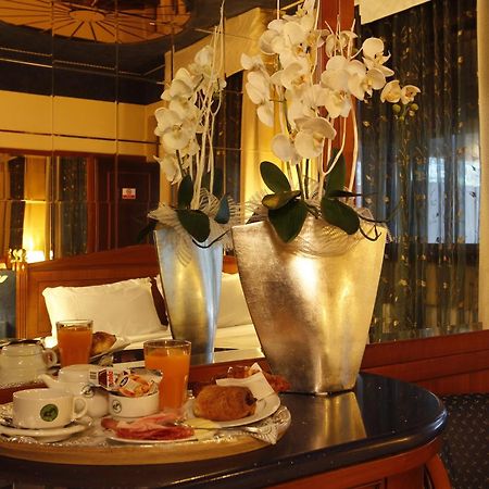 Hotel City Legnano Kültér fotó