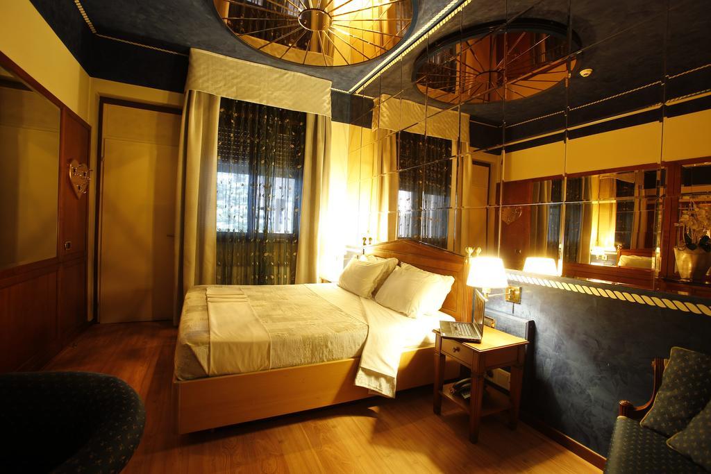 Hotel City Legnano Kültér fotó