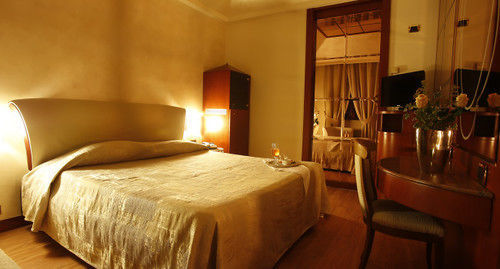 Hotel City Legnano Kültér fotó
