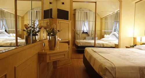 Hotel City Legnano Kültér fotó